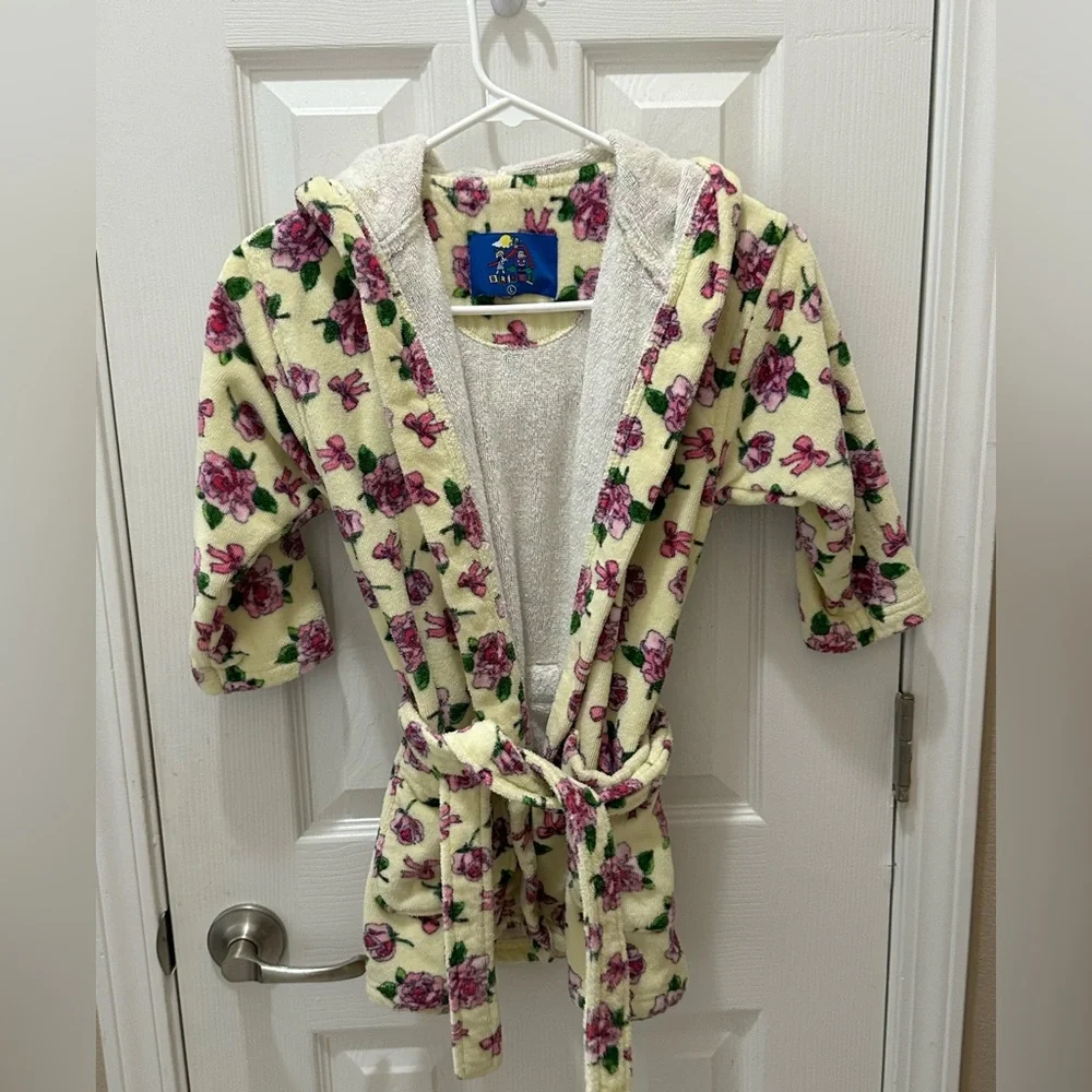 BRATZ yellow Floral Robe size Large kids youth 100% cotton